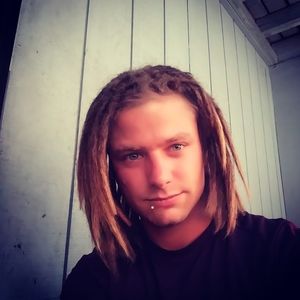 Meet your Posher, Mel